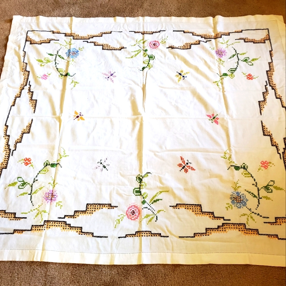 Vintage 1940s-60s Hand Embroidered Tablecloth 49x57 Floral Hemstitch Needlework